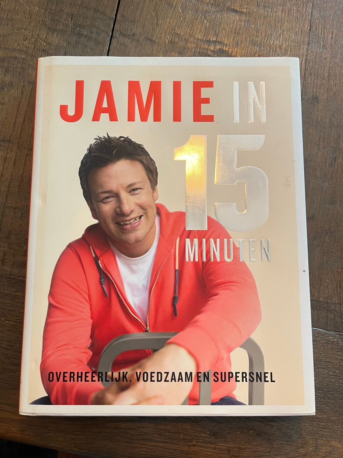 Jamie in 15 Minuten - Kookboek in nieuwstaat, Boeken, Kookboeken, Voorgerechten en Soepen, Nieuw, Ophalen of Verzenden, Gezond koken