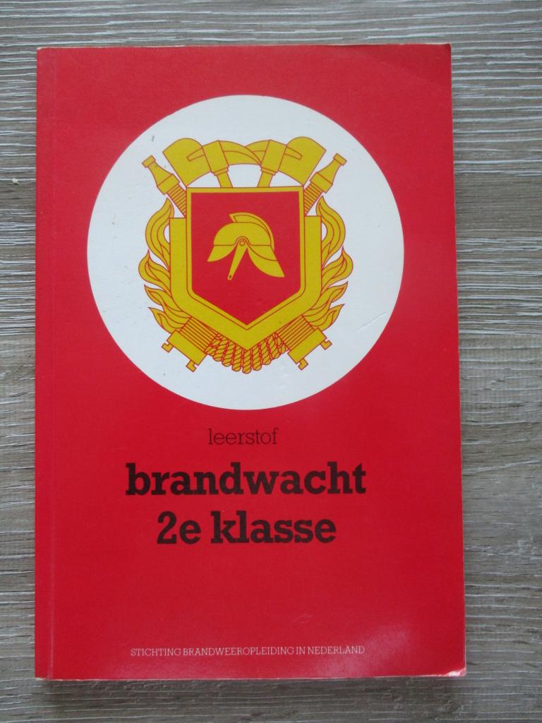 Leerstof brandwacht 2e klasse - Stichtng brandweeropleidin, Boeken, Ophalen of Verzenden, Alpha, Gelezen, HBO