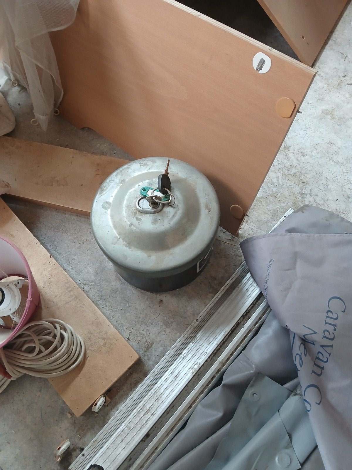 Kluis / Safe voor in de caravan, Ophalen, Gebruikt