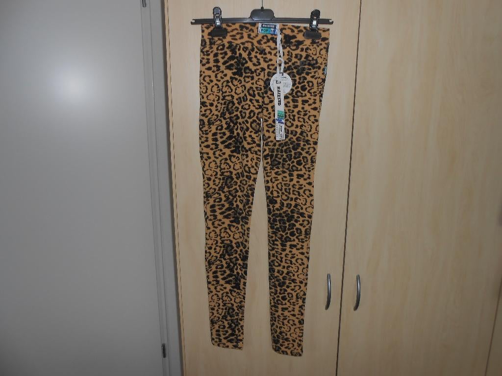 Nieuwe panter print legging maat 176 van Raizzed, Broek, Meisje, Nieuw, Ophalen of Verzenden