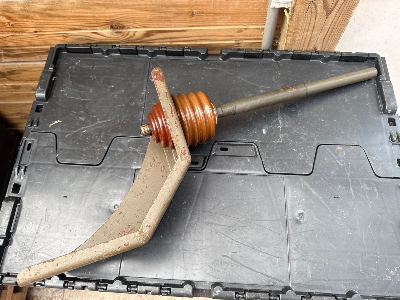 Antenne mount met beugel voor leger auto, Ophalen of Verzenden