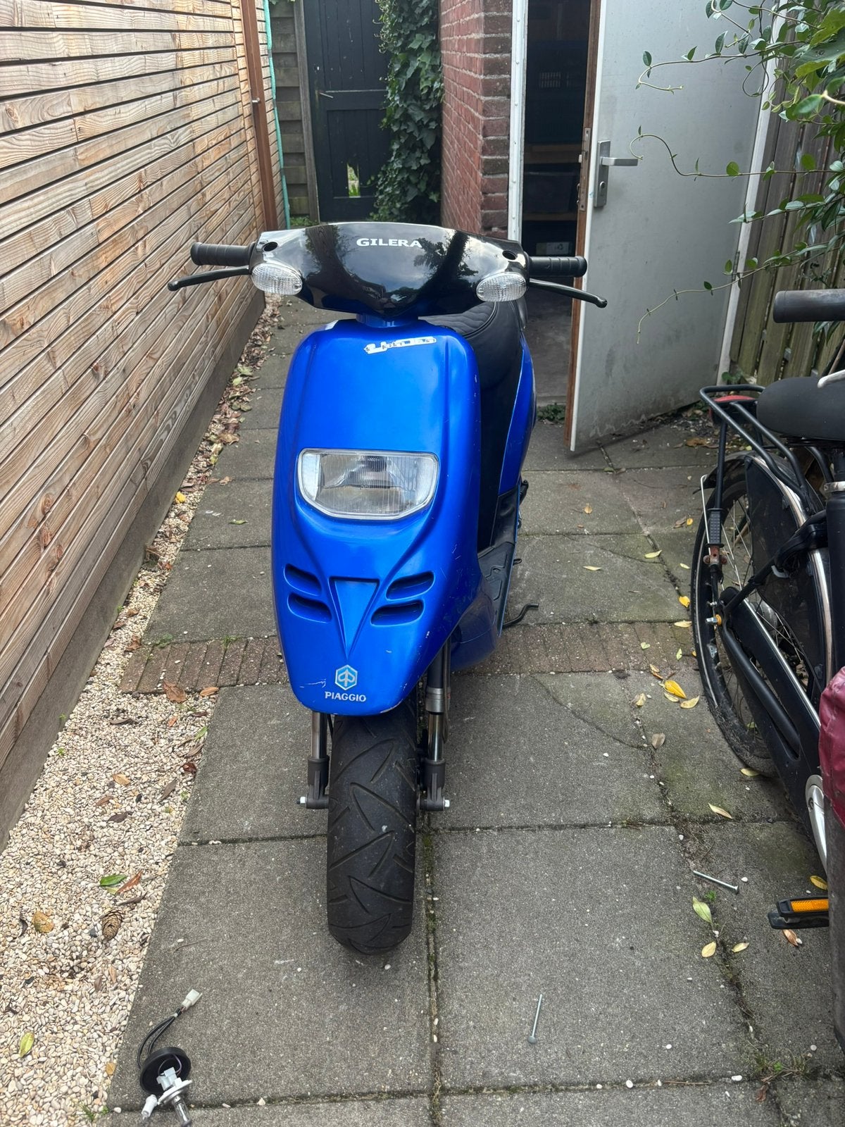 Piaggio typhoon WAARDENPIJLING, Fietsen en Brommers, Ophalen, Piaggio, Tweetakt, Zo goed als nieuw