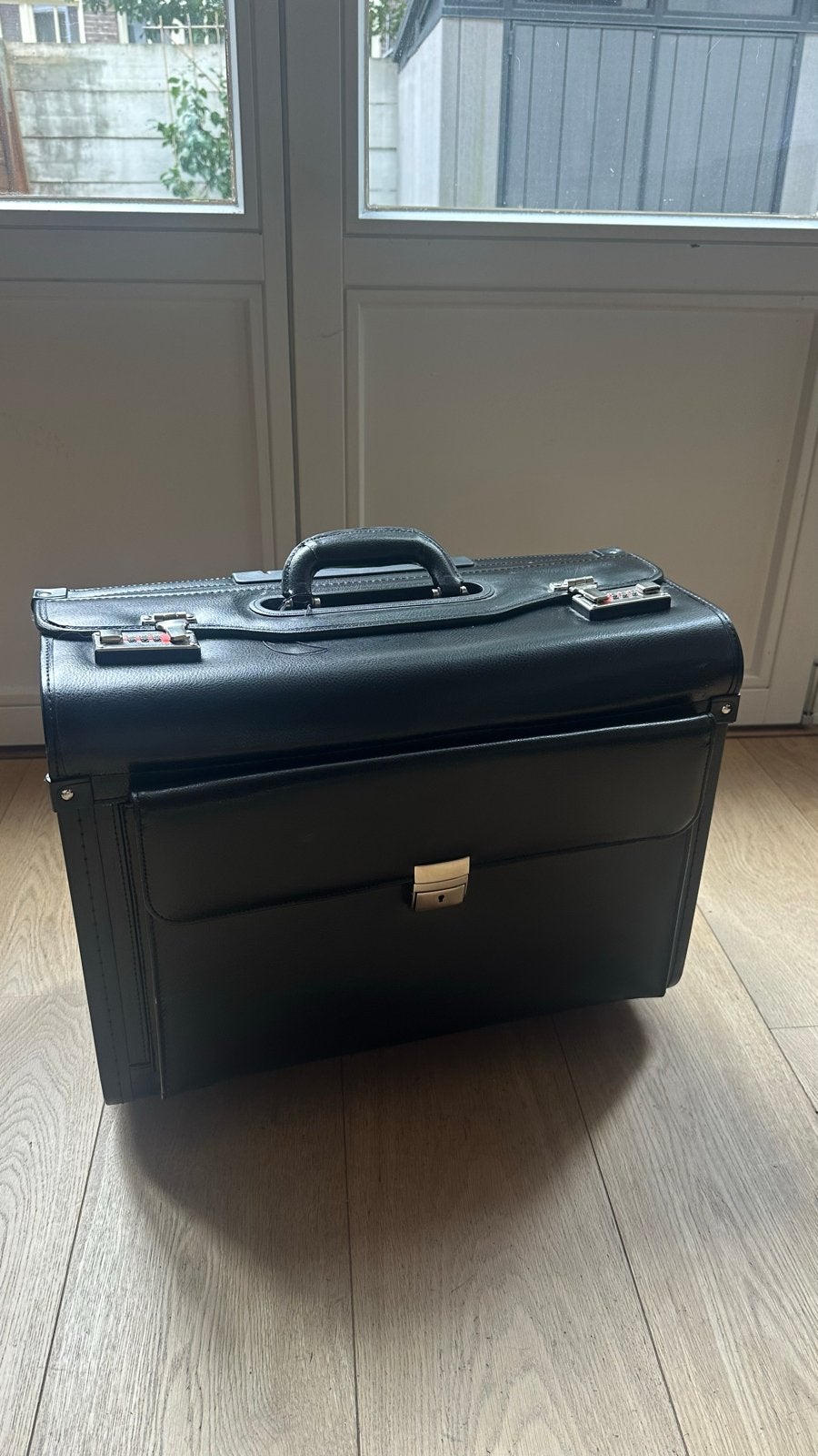 Leren pilotenkoffer met wieltjes en cijferslot, 40 tot 60 cm, 20 tot 30 cm, Zwart, Ophalen of Verzenden