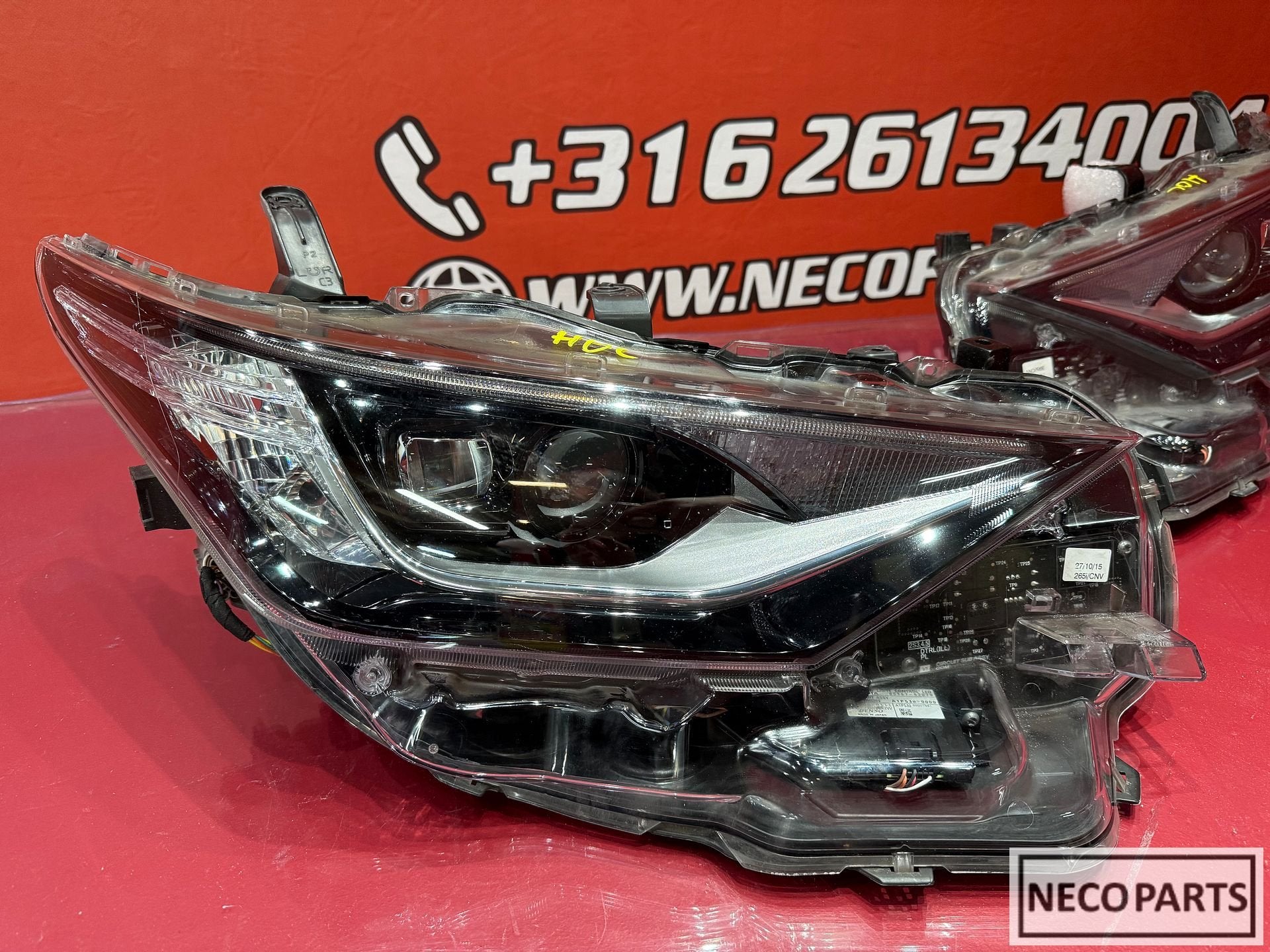 TOYOTA AURIS FULL LED KOPLAMP ORIGINEEL ALLES LEVERBAAR !!, Auto-onderdelen, Verlichting, Gebruikt, -, -, Ophalen of Verzenden