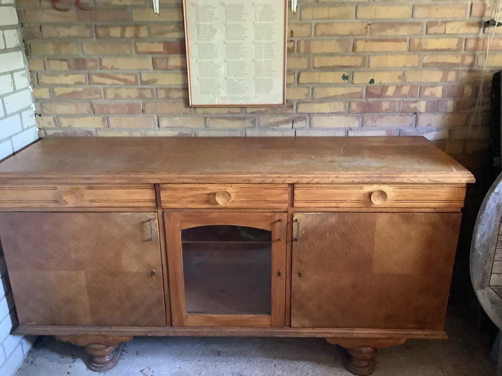 Vintage dressoir/sideboard met glazen vitrine, Antiek en Kunst, Antiek | Meubels | Kasten, Ophalen