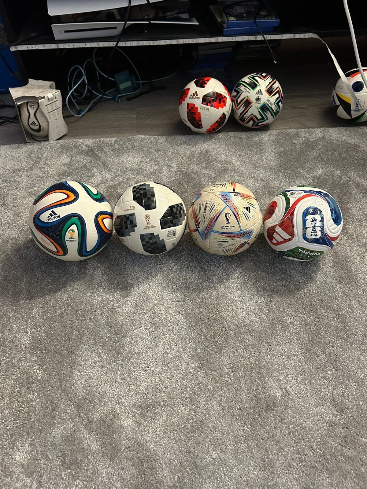 Set van 4 mini balletjes, Sport en Fitness, Voetbal, Maat XL, Ophalen of Verzenden, Zo goed als nieuw, Bal