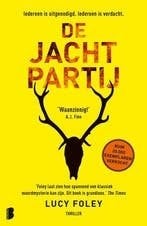 2x Lucy Foley: Het appartement en De jachtpartij, Ophalen of Verzenden, Gelezen