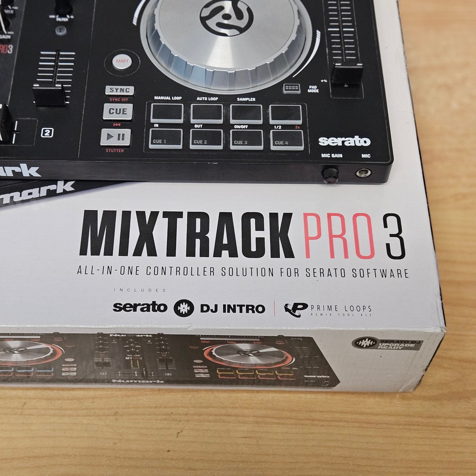 Numark Mixtrack Pro 3 DJ Controller, Ophalen, Zo goed als nieuw, Dj-set, Numark