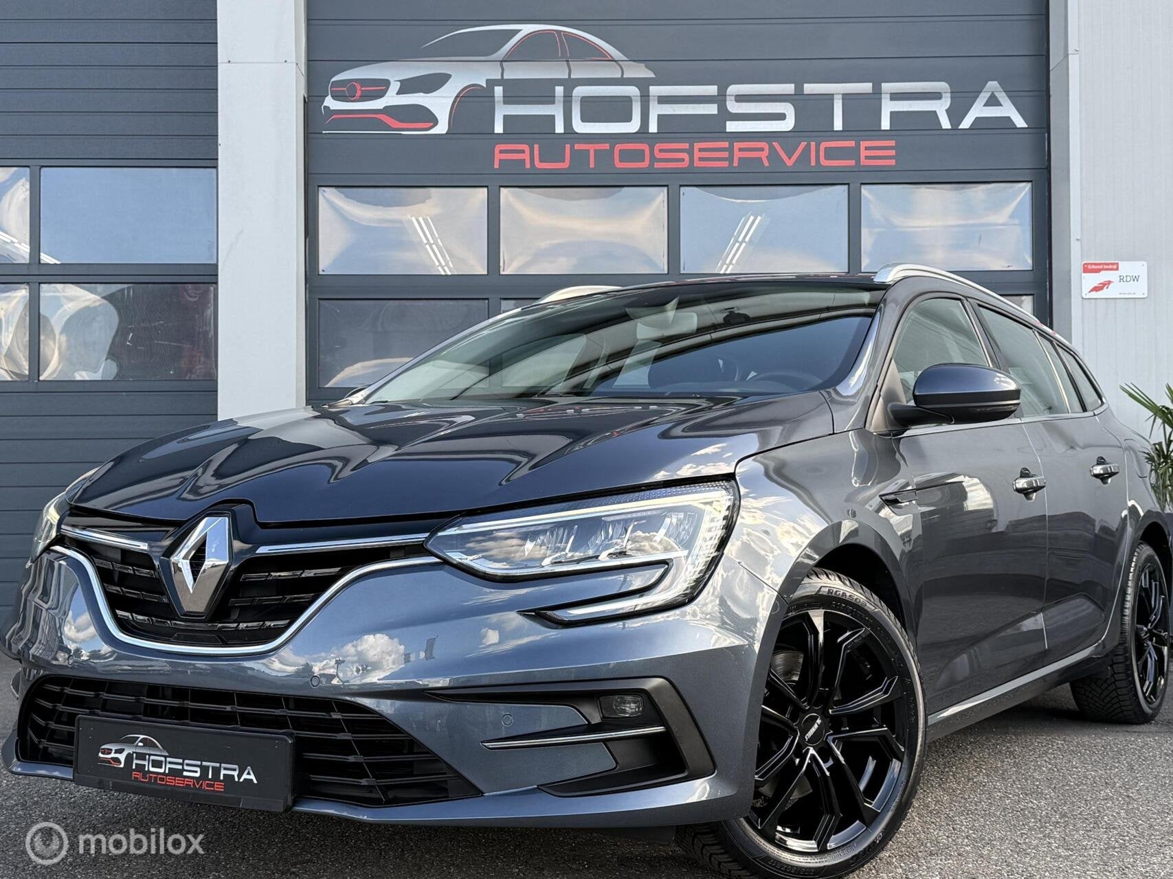 Renault Megane Estate 1.6 E-Tech Plug-In Hybrid 160 E-Tech 1, Auto's, 77 km/l, Gebruikt, 4 cilinders, 1573 kg
