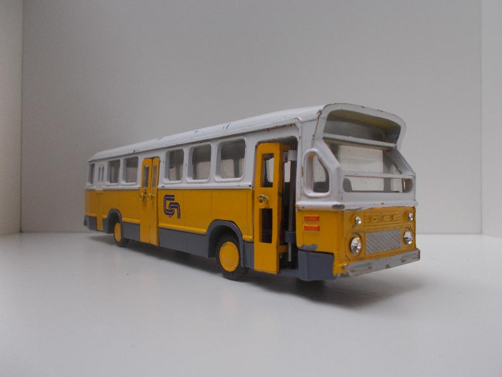 6105 DAF Citybus Lion-Toys No 38 1:50, Hobby en Vrije tijd, Modelauto's | 1:50, Ophalen of Verzenden, Gebruikt, Bus of Vrachtwagen