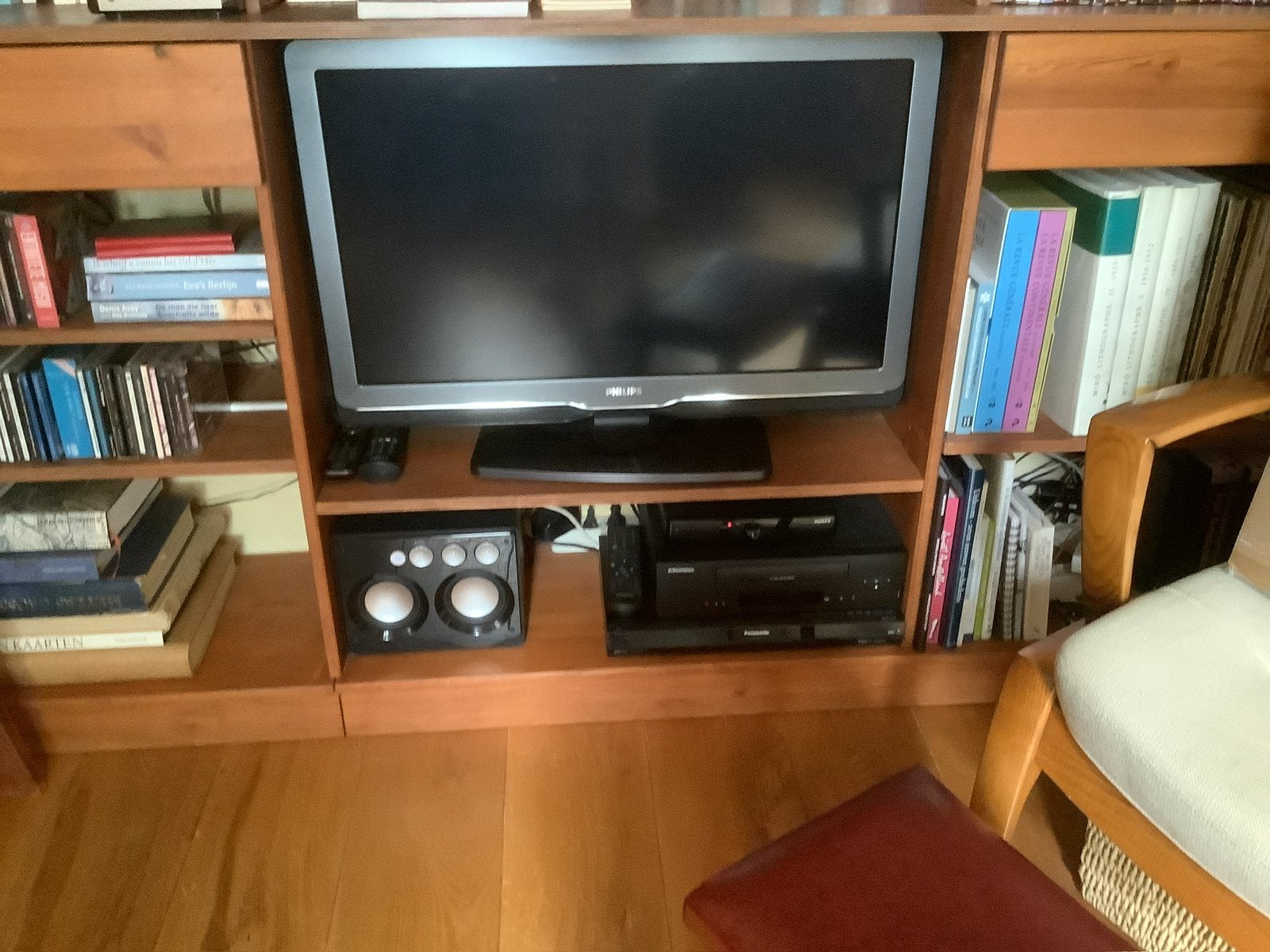 Philips tv 32 inch LCD TV, Audio, Tv en Foto, Televisies, Ophalen, Zo goed als nieuw