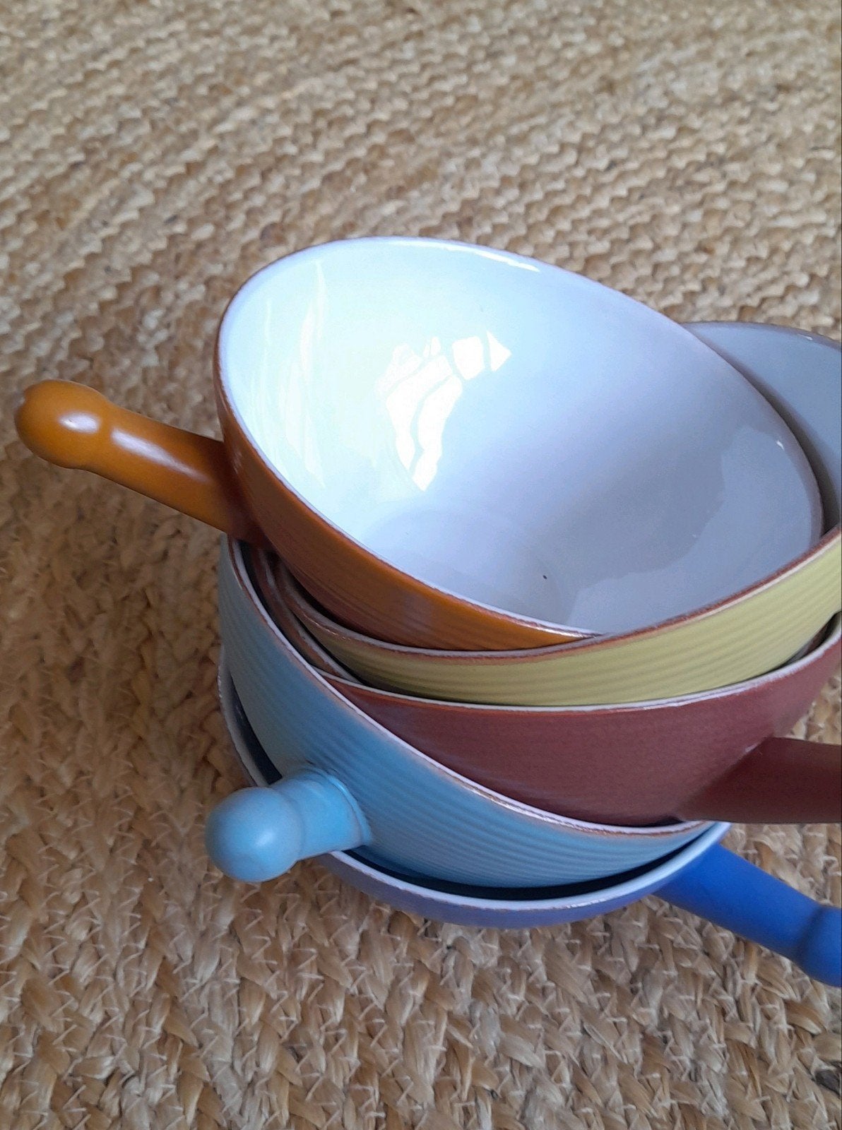 Vintage Set van 6 gekleurde schaaltjes met handvat, Ophalen of Verzenden