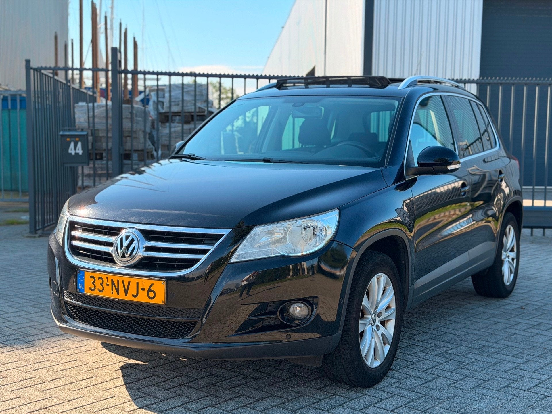 Volkswagen Tiguan 1.4 TSI Sport&Style Pano Navi Camera Clima, Voorwielaandrijving, Euro 5, 15 km/l, 4 cilinders
