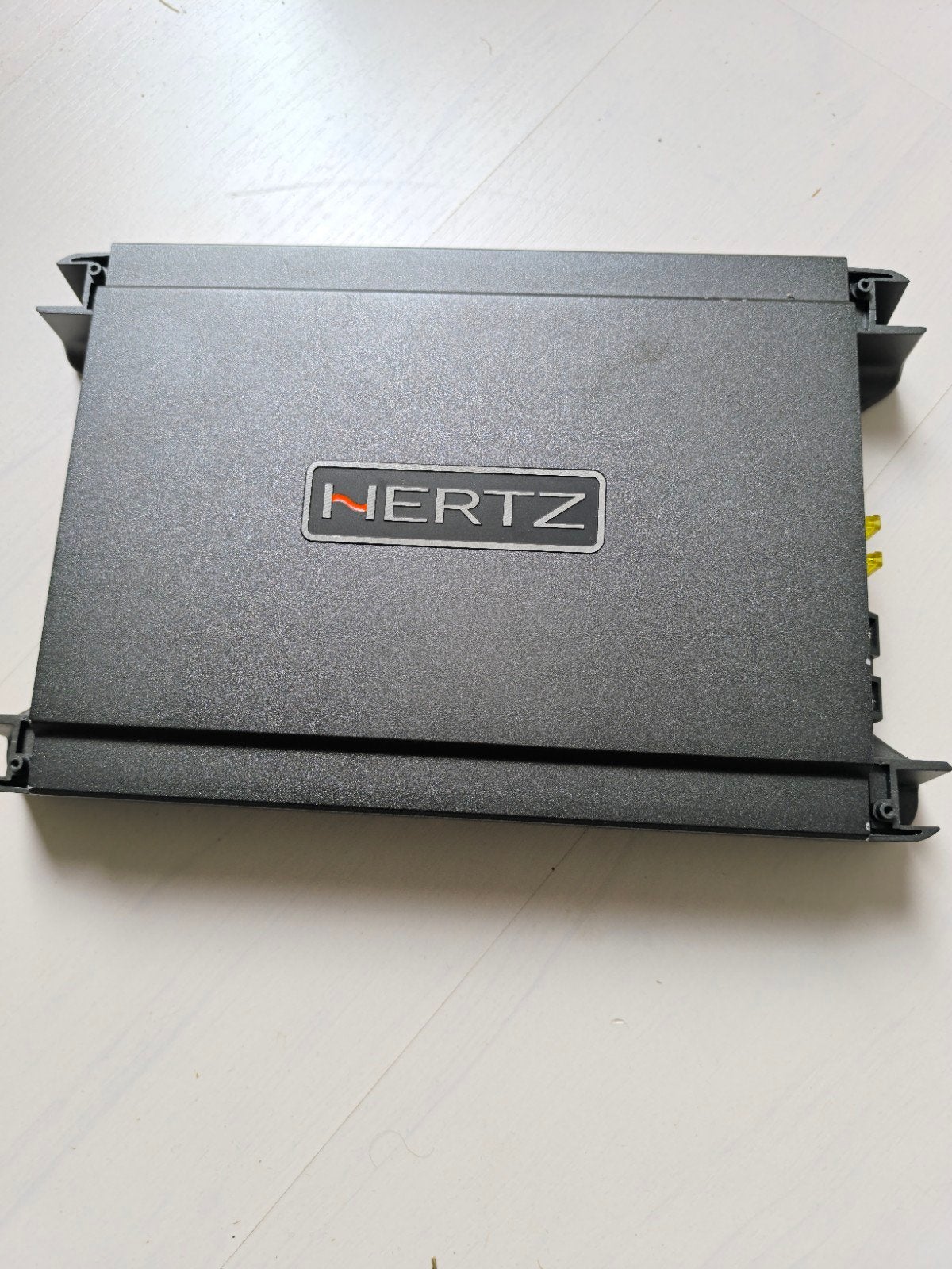 Hertz HCP 4 AUTOaudio VERSTERKER., Ophalen of Verzenden, Zo goed als nieuw