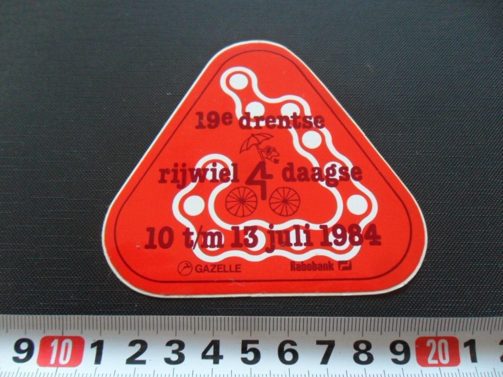 sticker 19e Drentse rijwiel 4 daagse 1984 GAZELLE RABOBANK*, Ophalen, Zo goed als nieuw