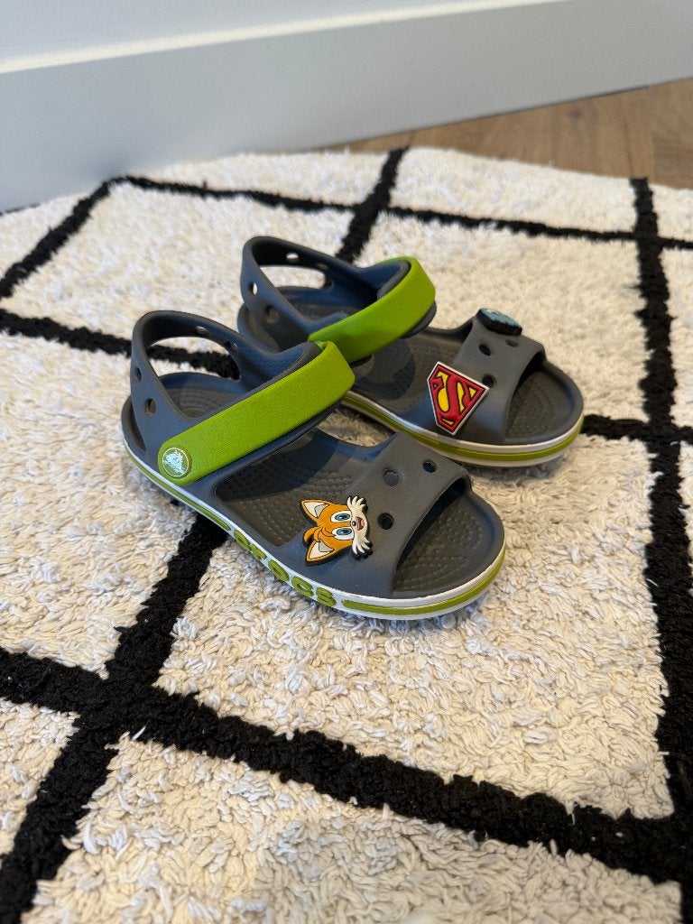 ZGAN grijs groen Superman Crocs 25 peuter C9 klittenband, Crocs, Jongen of Meisje, Schoenen, Ophalen of Verzenden