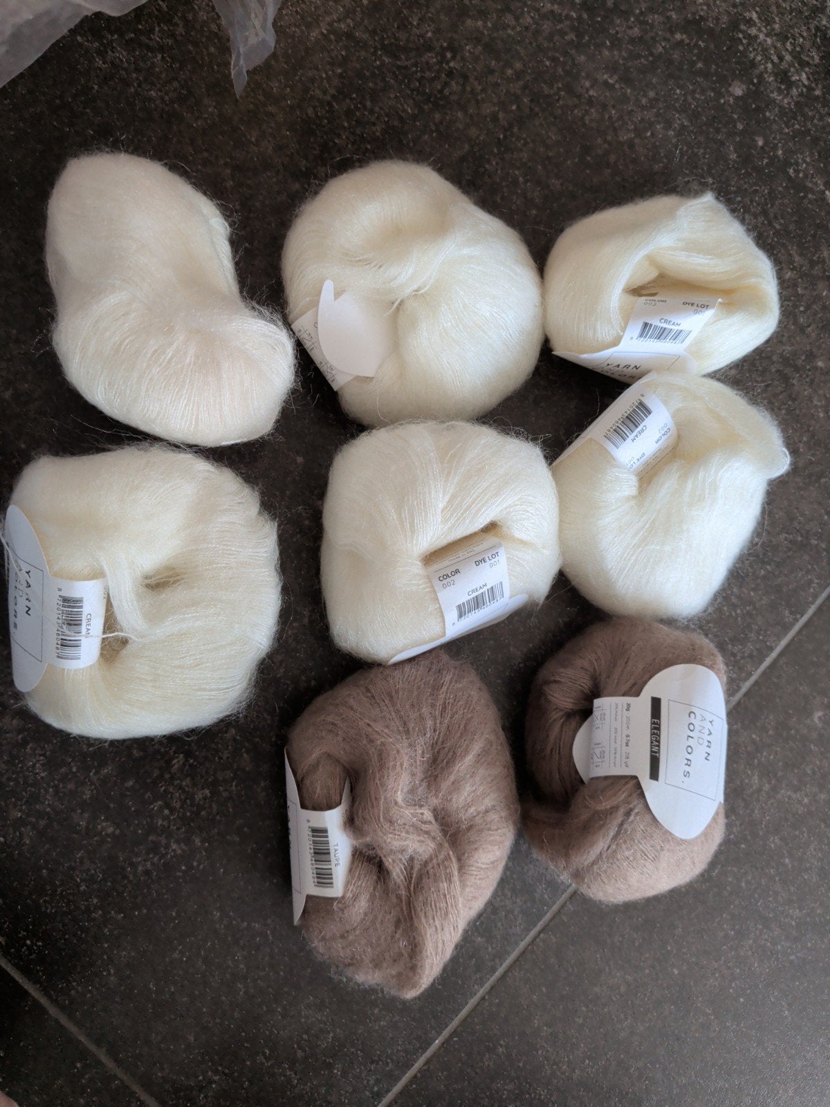yarn and colors garen nieuw 6 crème 2 taupe, Ophalen of Verzenden, Nieuw, Breien of Haken, Wol of Garen