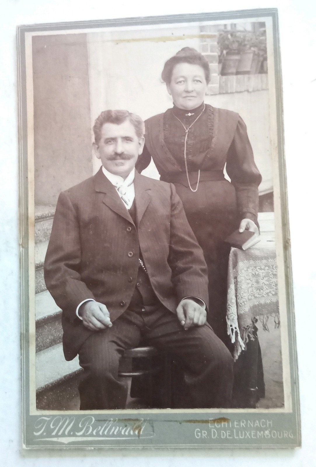 Oude foto van een stel uit Echternach, Luxemburg, Gebruikt, Foto, Voor 1940, Buitenland
