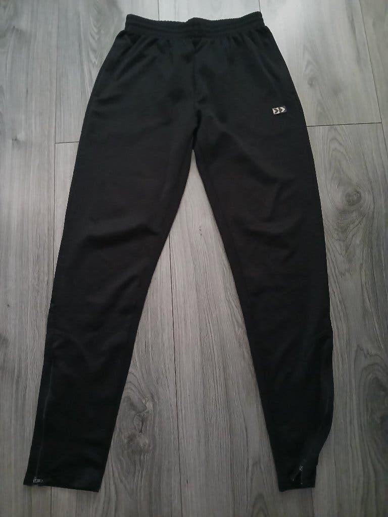 Trainingsbroek Hummel maat 164 met rits., Zwart, Overige maten, Ophalen of Verzenden, Zo goed als nieuw