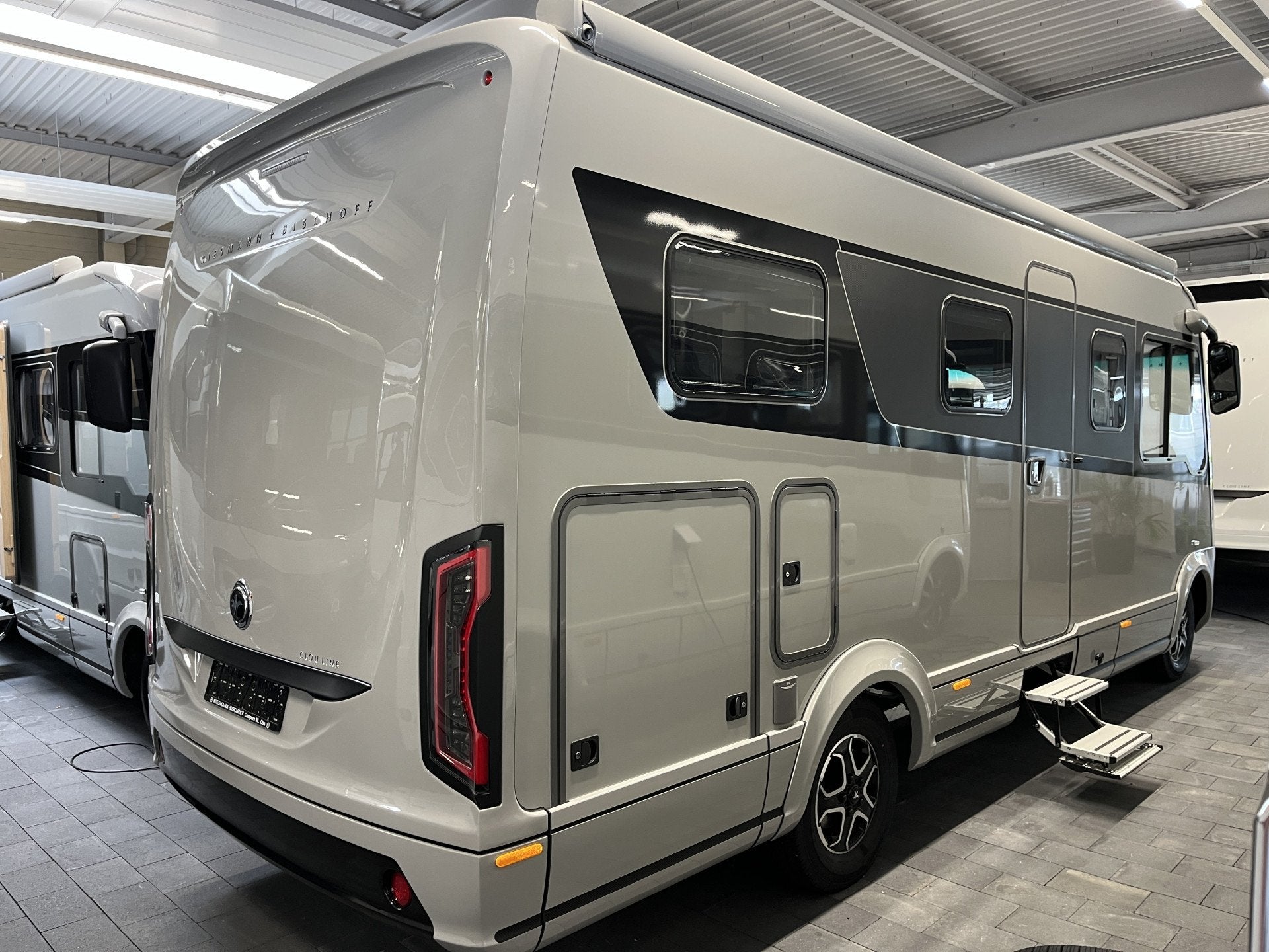NIESMANN BISCHOFF iSmove 6.9E 180pk NIEUW MODEL Aut ALDE Gee, Caravans en Kamperen, Niesmann+Bischoff, 6 tot 7 meter, Diesel, 6 tot 7 meter