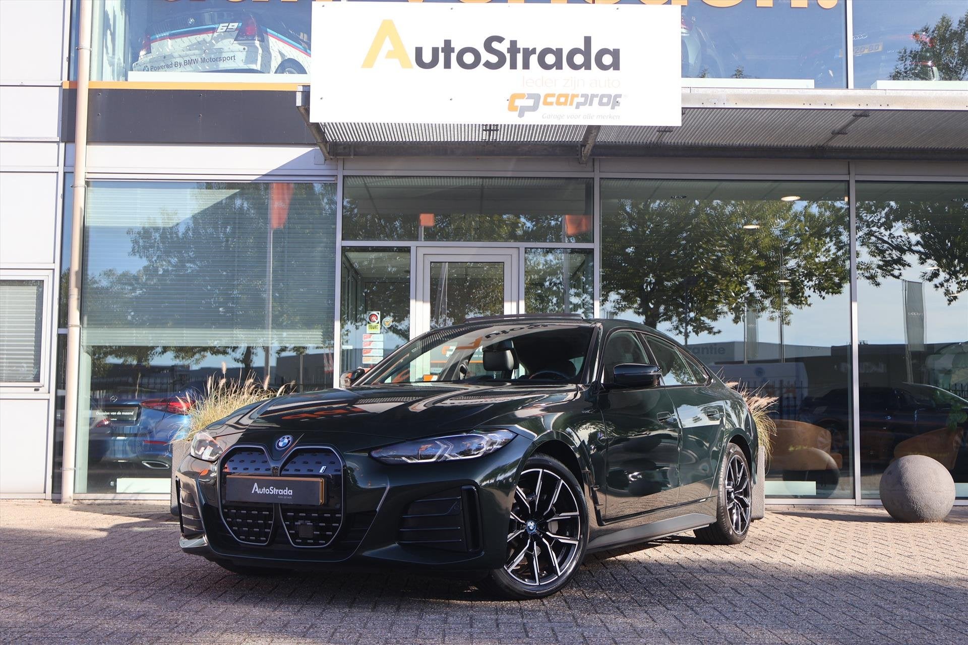 BMW I4 (g26) eDrive40 M-Sport 340pk SoH 94% | Pano | Laser |, Auto's, Dealer onderhouden, Gebruikt, Met garantie (alle), 340 pk