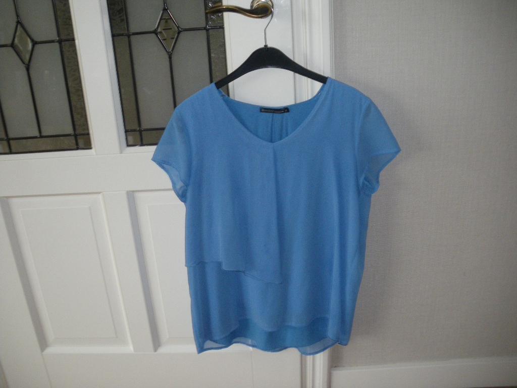 leuke licht blauwe zomer blouse maat smal merk donna dura, Ophalen of Verzenden, Zo goed als nieuw, Maat 36 (S), Blauw