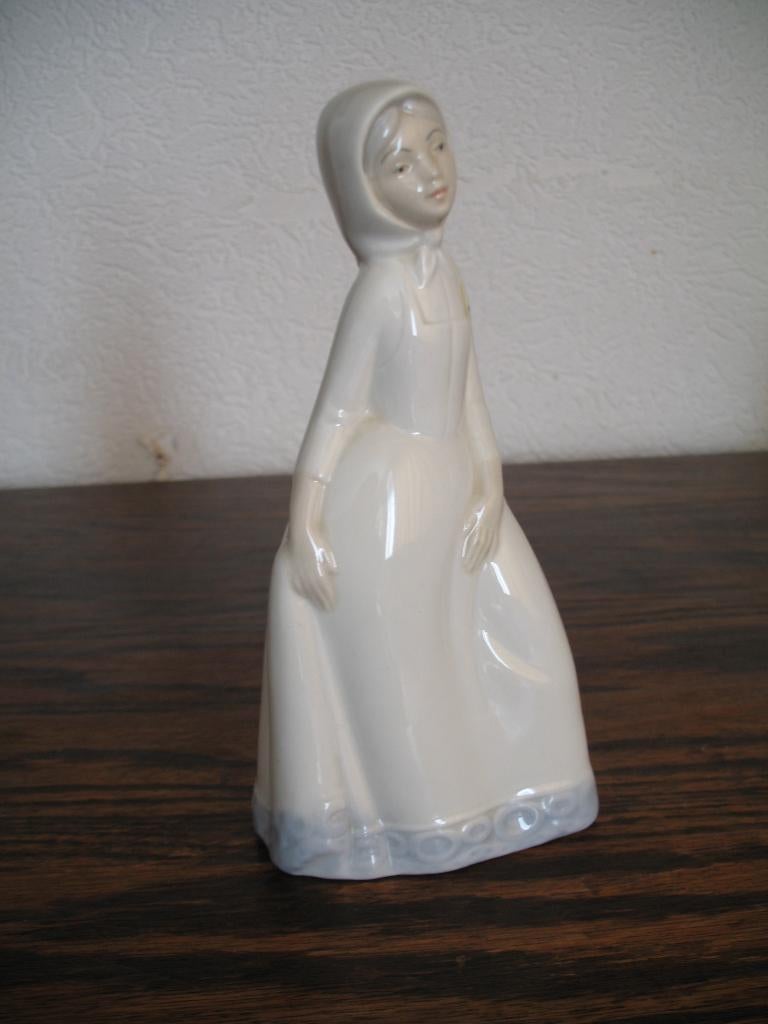 Miquel Requena Spanje Porselein Sculptuur Vintage, Antiek en Kunst, Ophalen of Verzenden