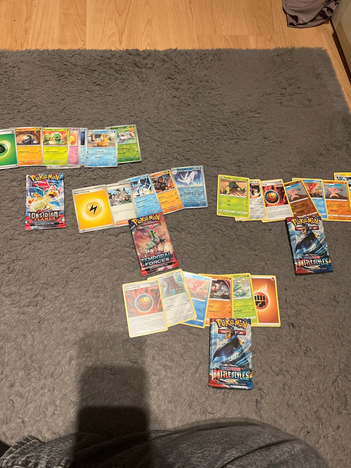 Pokémon kaarten oud en nieuw, Ophalen of Verzenden, Zo goed als nieuw, Meerdere kaarten