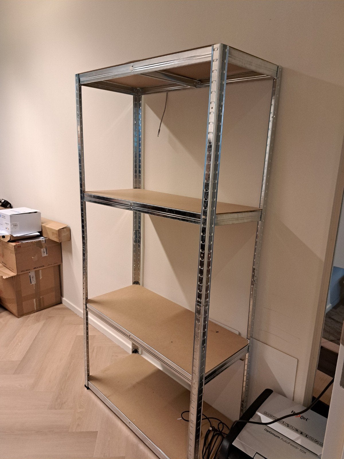 2 metalen stellingkasten met 4 planken, Ophalen of Verzenden, Gebruikt