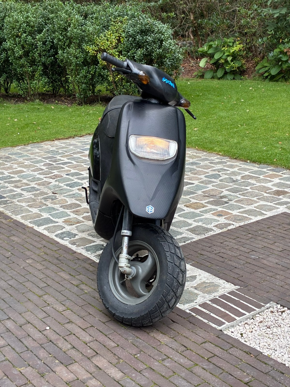 Piaggio typhoon 50 1996 carbon, Ophalen, Tweetakt, Overige modellen, Maximaal 45 km/u
