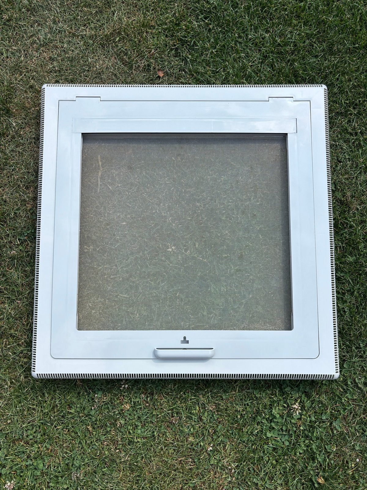 MPK dakluik frame (caravan Camper) met vliegenhor (40x40cm), Ophalen of Verzenden, Gebruikt