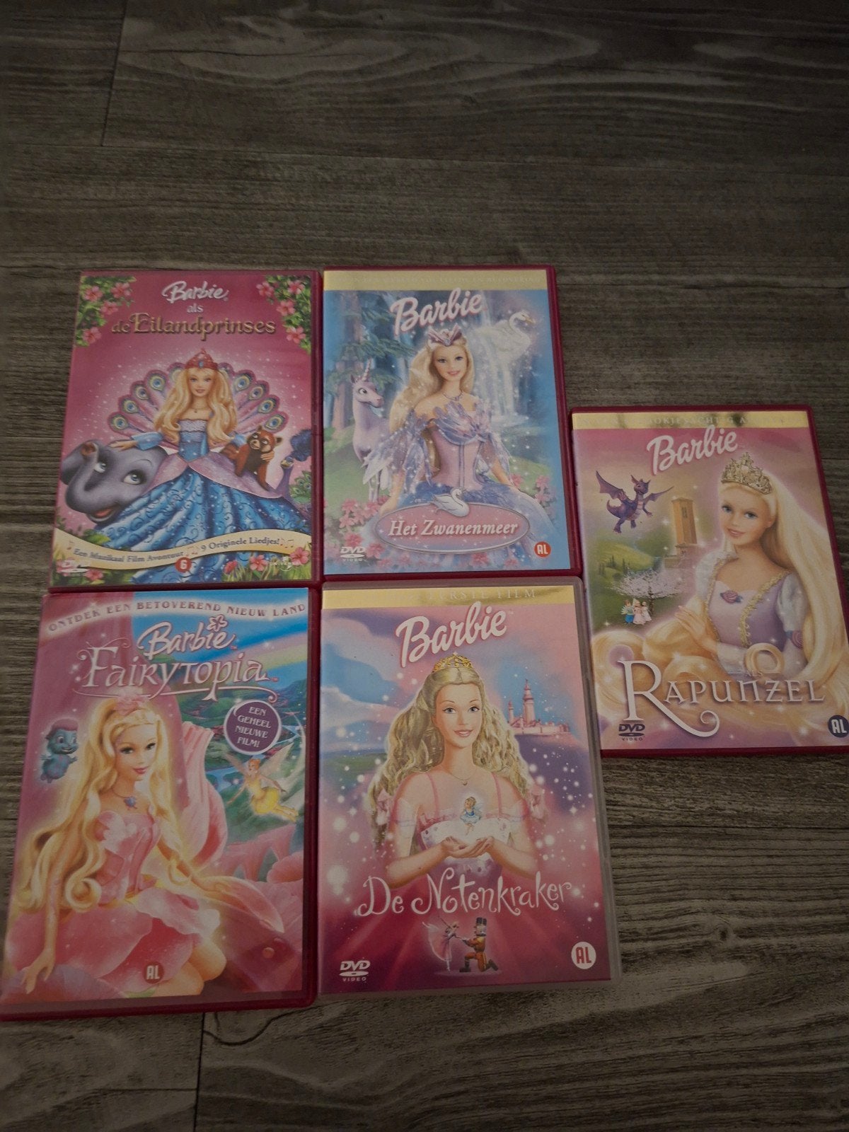 Barbie DVD Collectie:5 Films (Eilandprinses, Zwanenmeer, Rap, Cd's en Dvd's, Animatie, Verzamelbox, Alle leeftijden, Zo goed als nieuw