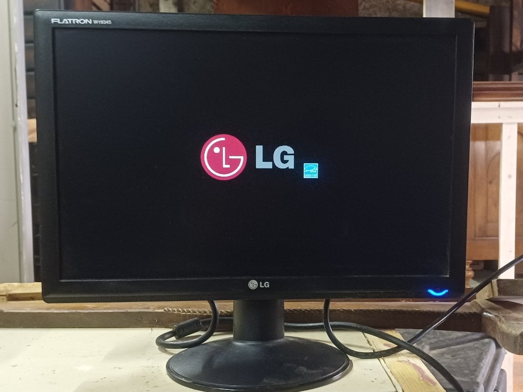 Kleine Monitor LG tv spelcomputer scherm plat tft lcd, Ophalen, Ingebouwde speakers, Overige typen, Onbekend