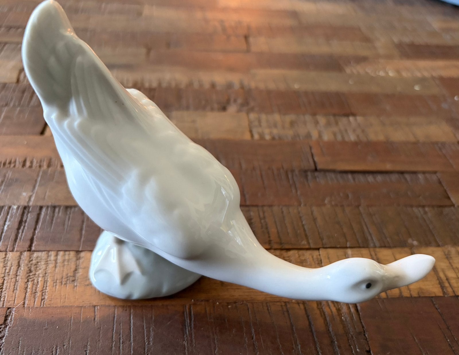 NOA by Lladro / Spanje : Beeld “ Achterdochtige eend “, Verzamelen, Beelden en Beeldjes, Zo goed als nieuw, Dier, Ophalen of Verzenden