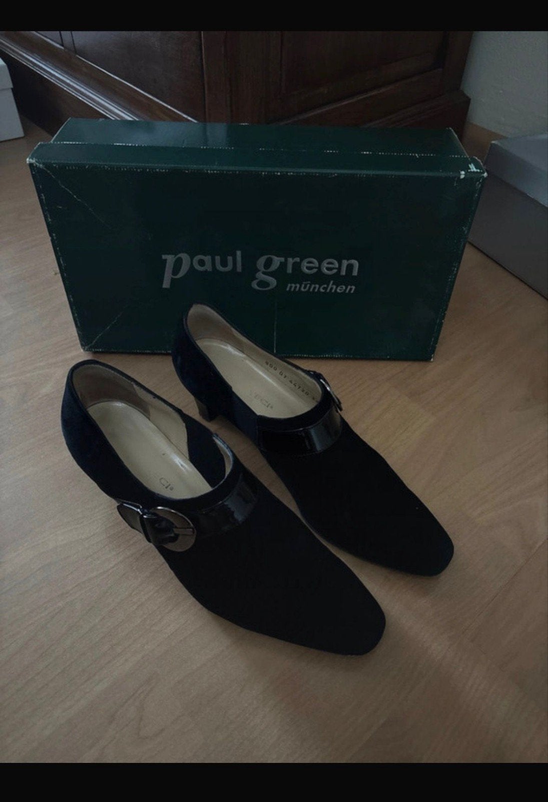 Mauro Teci zwarte suède schoenen met gesp, maar 39, Ophalen of Verzenden, Zo goed als nieuw, Zwart, Schoenen met lage hakken