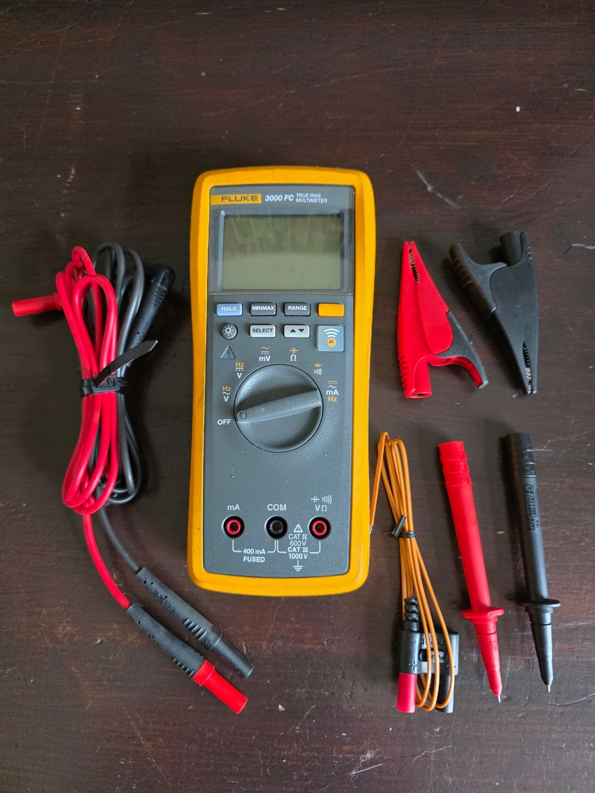 Fluke 3000 FC True RMS Multimeter met accessoires, Ophalen, Zo goed als nieuw, Multimeter