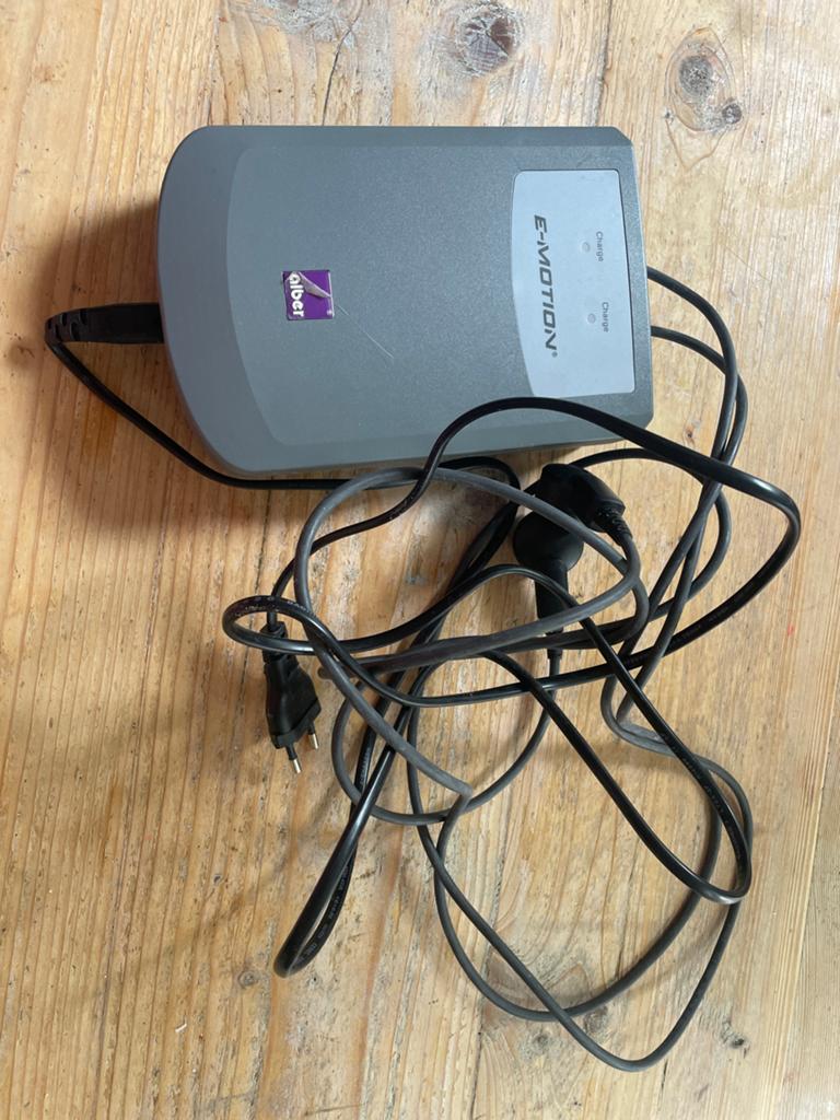 Originele Alber e-motion M25 Acculader - Model PS4820 (ZGAN), Ophalen of Verzenden, Elektrische rolstoel