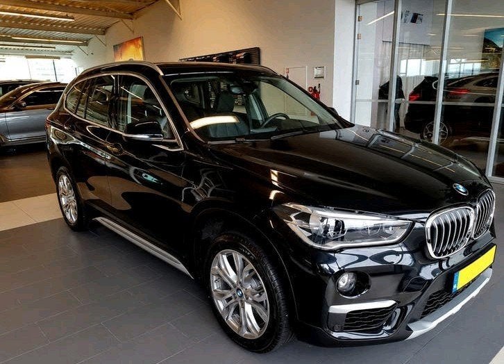 Zeer nette BMW X1 Xdrive20i automaat uit november 2017, Auto's, 2000 kg, Zwart, Vierwielaandrijving, Particulier