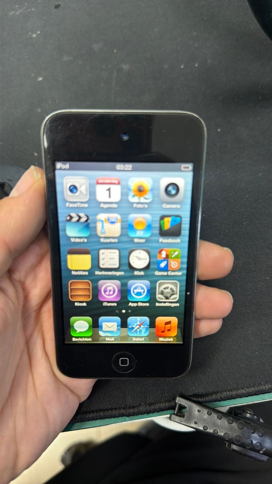 ipod touch 4 zwart, Touch, Zwart, Ophalen of Verzenden, Zo goed als nieuw
