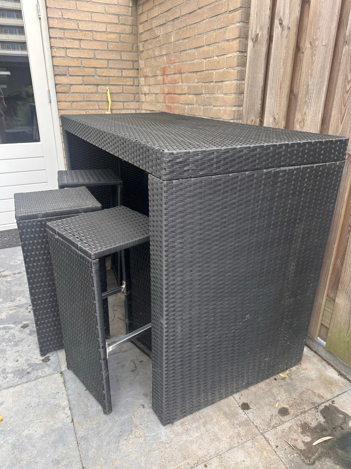 Wicker bartafel met krukken, antraciet grijs, Tuin en Terras, Ophalen, 4 zitplaatsen, Gebruikt, Wicker