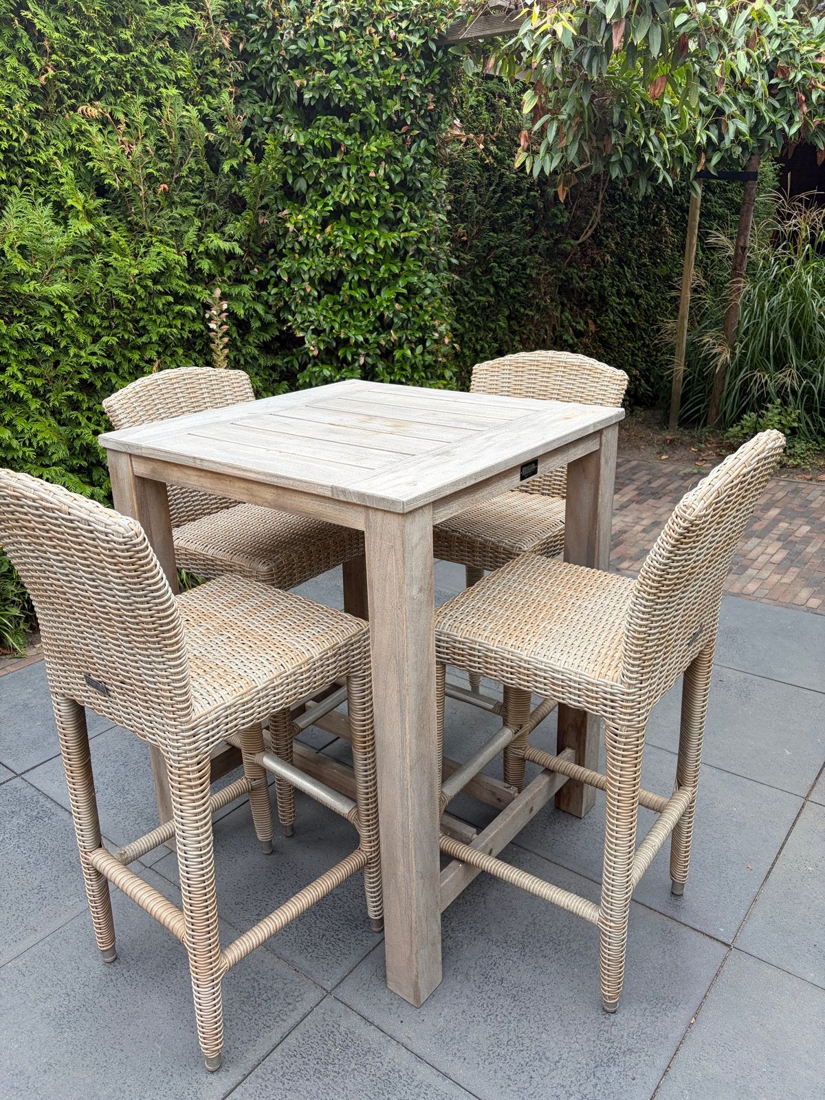 Rough Furniture bartafel met 4 barkrukken, Ophalen, 4 zitplaatsen, Gebruikt, Eettafel