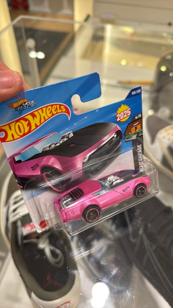 Hot Wheels Pink 108/250 limited edition, Ophalen of Verzenden, Nieuw