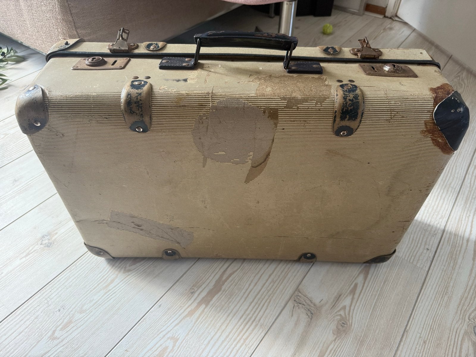 Vintage Koffer - Decoratief en Ruim (57x37 cm), Ophalen