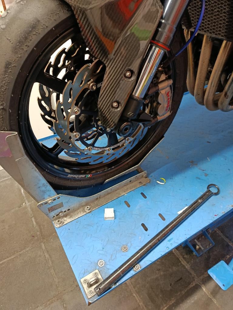 Ktm rc8 voorwiel, Motoren, Ophalen, Gebruikt