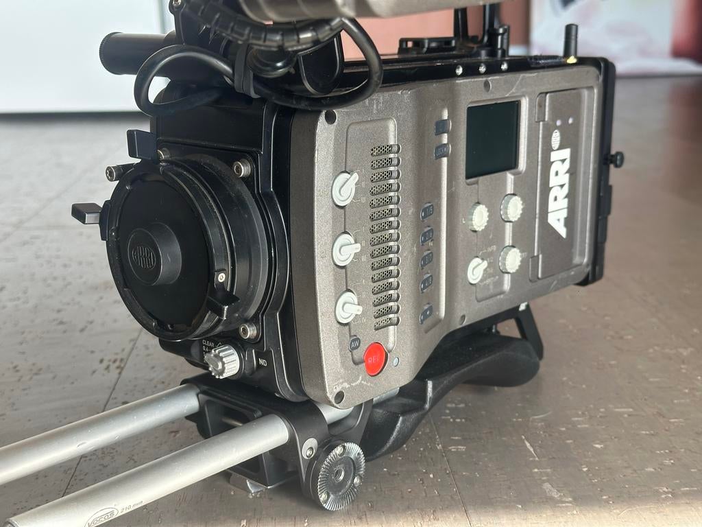 ARRI Amira Premium – Vocas onderhouden – 2980 uur, Gebruikt, Overige soorten, Minder dan 8x, Camera