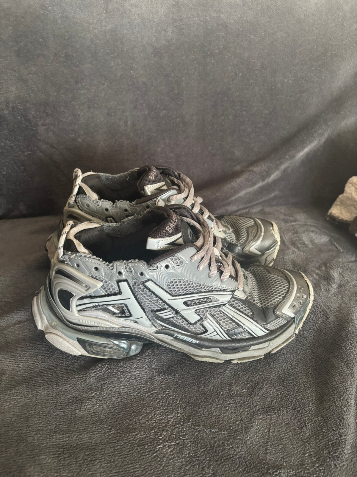 Balenciaga runners, Ophalen of Verzenden, Gebruikt, Schoenen