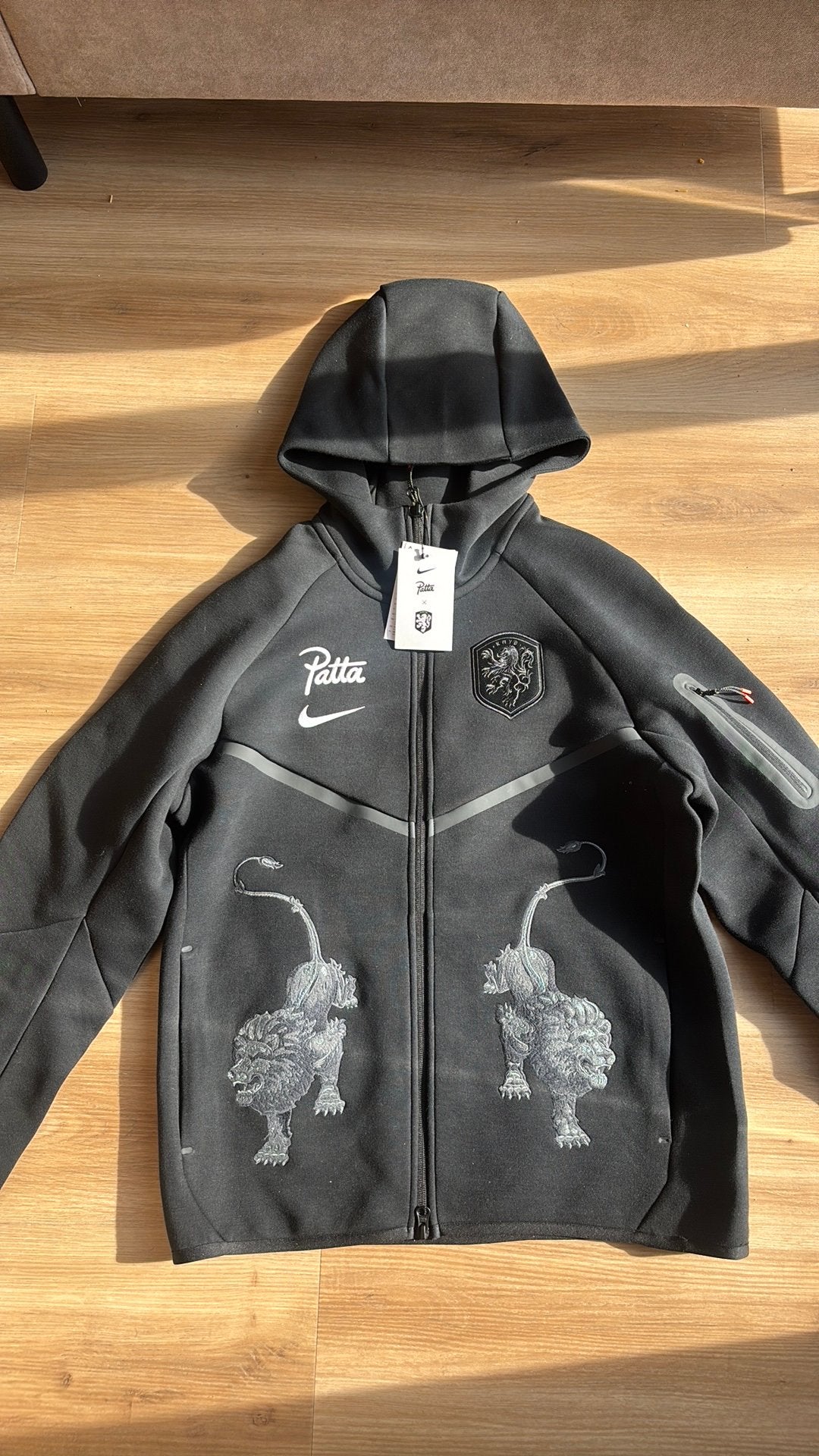 Patta x Nike Nederlands Nike Tech tracksuit jaket maat M, Kleding | Heren, Ophalen, Nieuw, Grijs