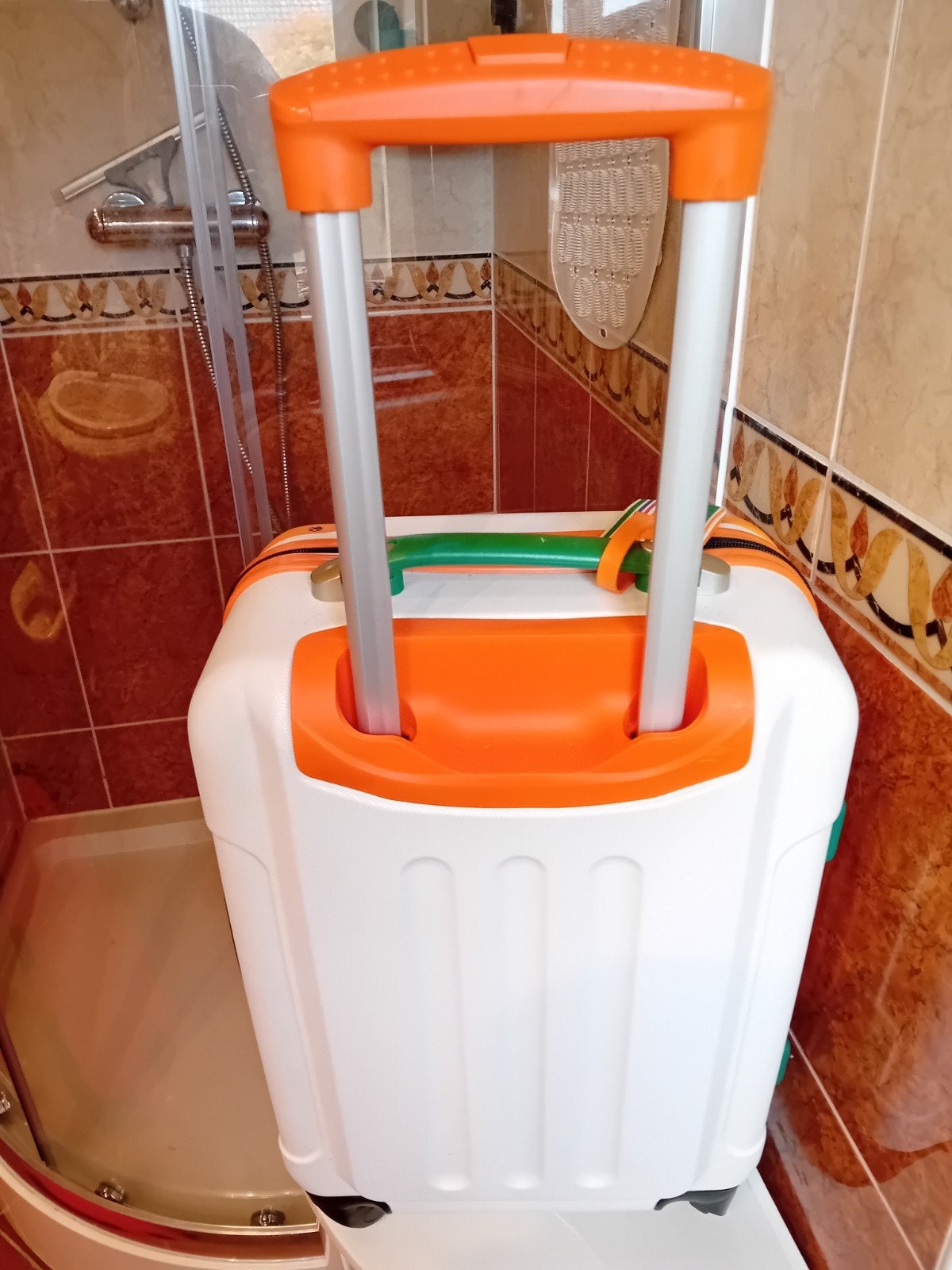 Zgan. Postcode Koffer - Wit/Oranje, Sieraden, Tassen en Uiterlijk, Uitschuifbare handgreep, 20 tot 30 cm, Wit, Minder dan 40 cm