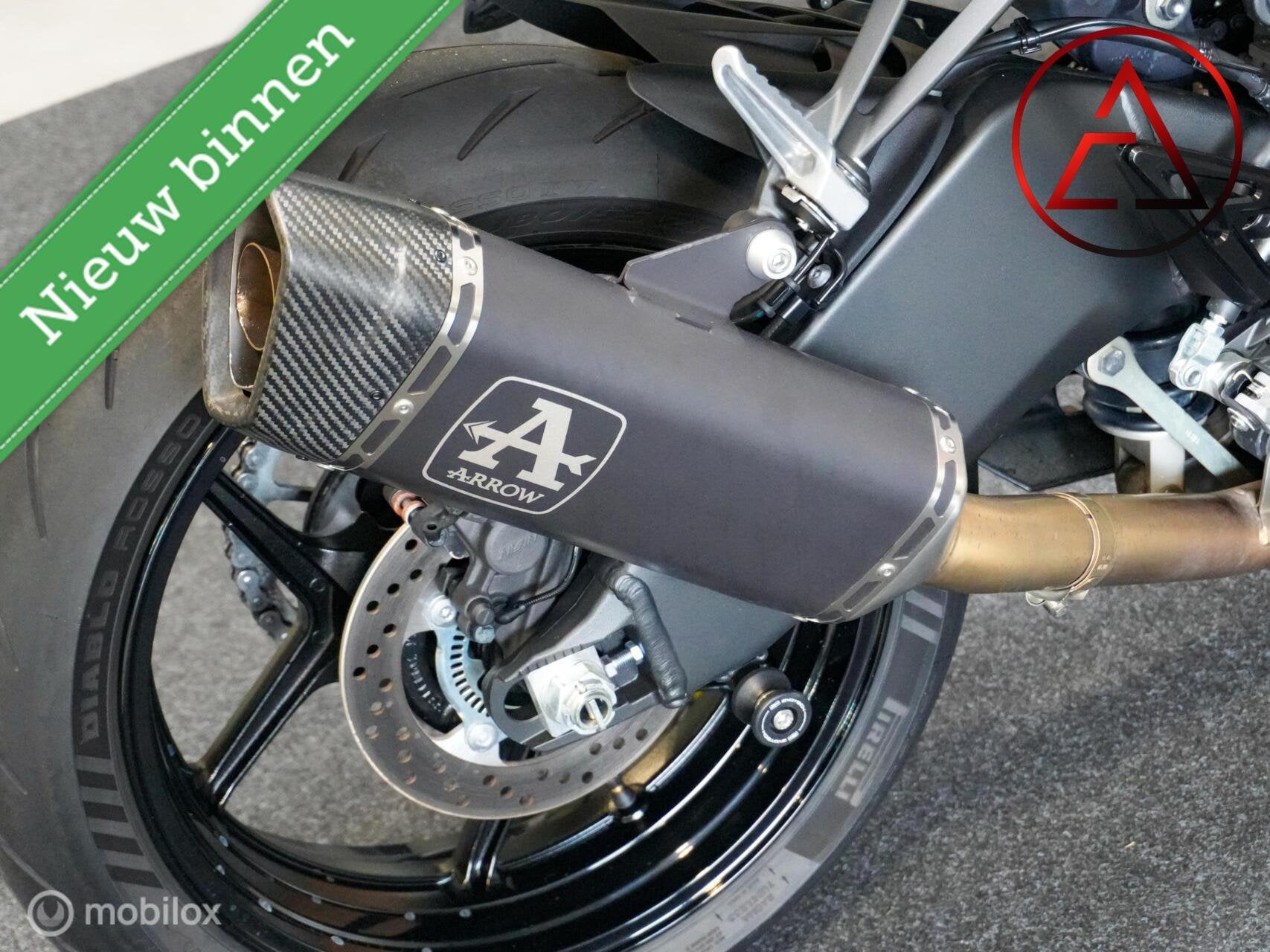 Kawasaki ZX-6R 2025 Zwart | Arrow + decat | 7.862 km, Motoren, 636 cc, Kawasaki, Christiaan huygensweg 32D, Bedrijf
