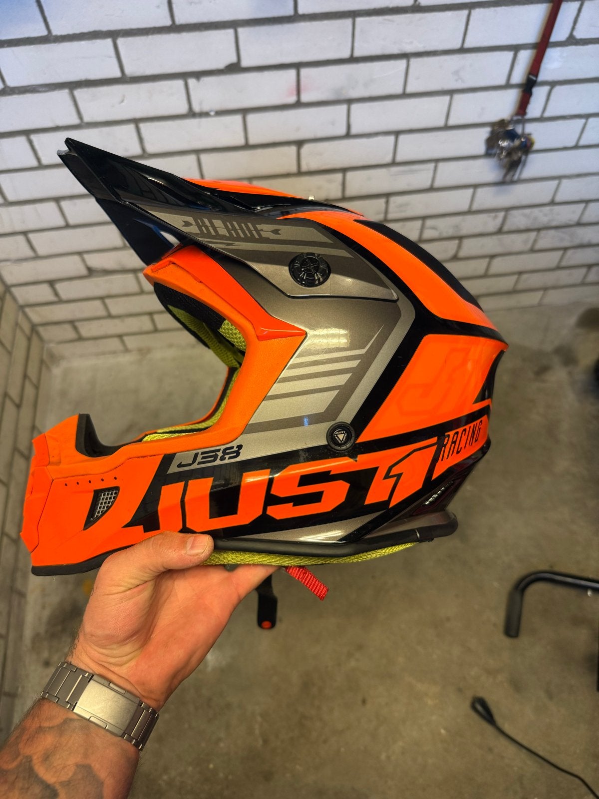 Just1 crosshelm maat XL   - Oranje/Zwart, Motoren, Overige merken, XL, Ophalen of Verzenden, Tweedehands